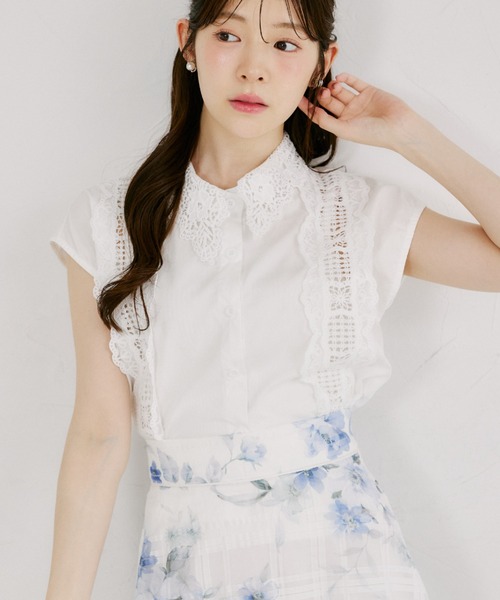 tocco closet（トッコ　クローゼット）の「【ZOZO限定】フラワーレース襟ノースリブラウス（シャツ/ブラウス・レディース・ブラック/ストライプ/ホワイト・M）」の6枚目の写真