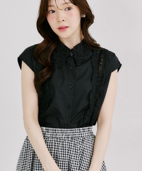 tocco closet（トッコ　クローゼット）の「【ZOZO限定】フラワーレース襟ノースリブラウス（シャツ/ブラウス・レディース・ブラック/ストライプ/ホワイト・M）」の11枚目の写真