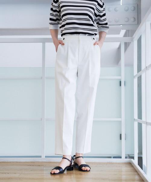 grove(グローブ)の「【白でも透けにくい・多機能】テーパードパンツ(その他パンツ・レディース・オフホワイト/ライトベージュ・01/02/05/04/03)」の1枚目の写真