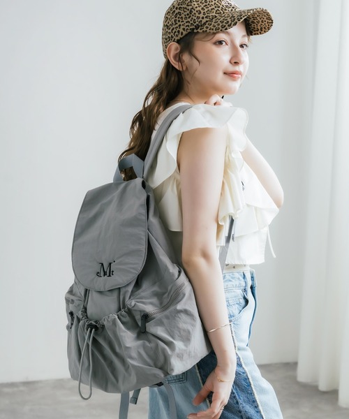 MUCENT(ムセント)の「MUCENT TEENS BACK PACK ロゴ刺繍バックパック リュック(バックパック/リュック・レディース・ブルー/アイボリー/ブラック/グレー・FREE)」の1枚目の写真