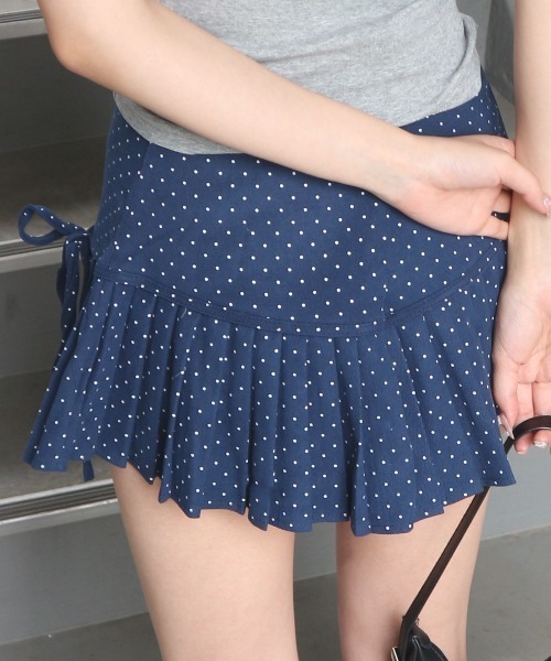 CeLess(セレス)の「Ribbon Dot Pleated Skirt / リボンドットプリーツスカート(スカート・レディース・ブラック/ネイビー・S/M)」の10枚目の写真