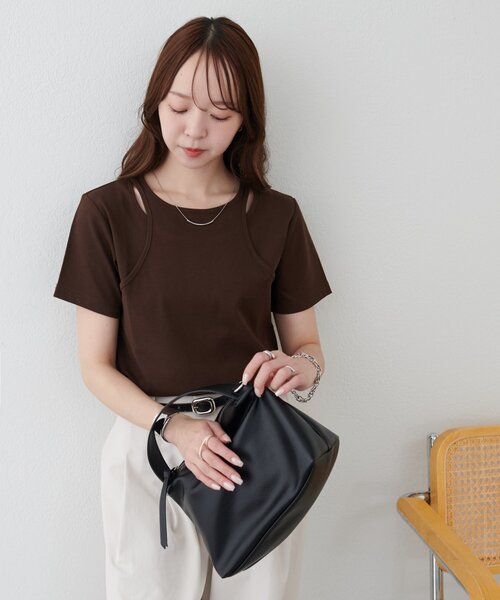 DISCOAT(ディスコート)の「【WEB限定】カットアウトレイヤードTシャツ(Tシャツ/カットソー・レディース・イエロー/ブラウン/オフホワイト・MEDIUM)」の9枚目の写真