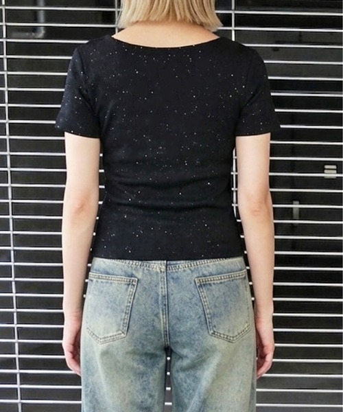 FUN(ファン)の「ラメストーンクロスプルオーバー(Tシャツ/カットソー・レディース・グレー/ブラック/オフホワイト・FREE)」の5枚目の写真