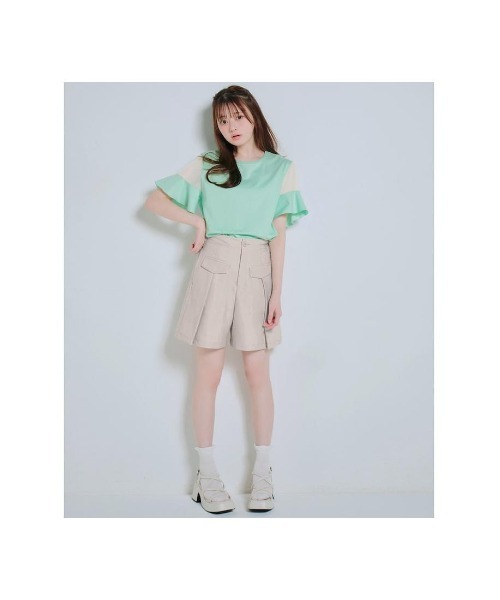 Belle Maison(ベルメゾン)の「【Papel lapiz(パペルラピス)】なめらかタッチ袖メロウフレアスリーブシアー切替え半袖Tシャツ(Tシャツ/カットソー・キッズ・ミント/オフホワイト・M/XS/S/XXS)」の4枚目の写真