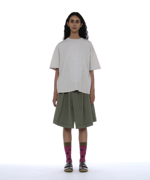 PARTIMENTO WOMEN(パルティメントウィメン)の「ジオメトリックパーツプリンテッドT_ライトグレー(Tシャツ/カットソー・レディース・その他・OS)」の2枚目の写真