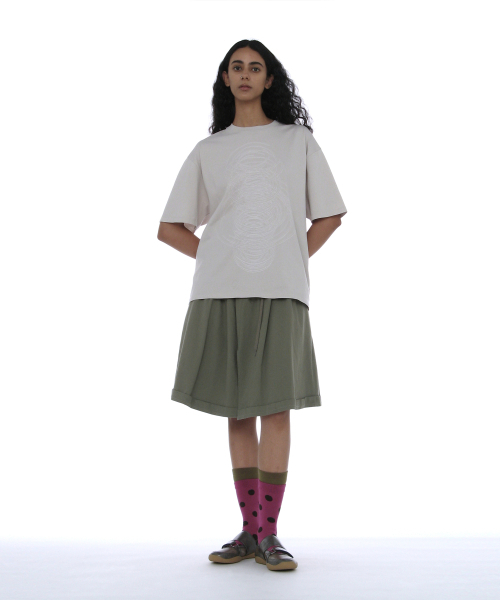 PARTIMENTO WOMEN(パルティメントウィメン)の「ジオメトリックパーツプリンテッドT_ライトグレー(Tシャツ/カットソー・レディース・その他・OS)」の6枚目の写真