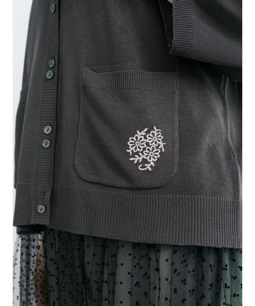 Samansa Mos2(サマンサ モスモス)の「【接触冷感】ワンポイント刺繍カーディガン(カーディガン/ボレロ・レディース・サックスブルー/レッド/キナリ/チャコールグレー・F)」の16枚目の写真