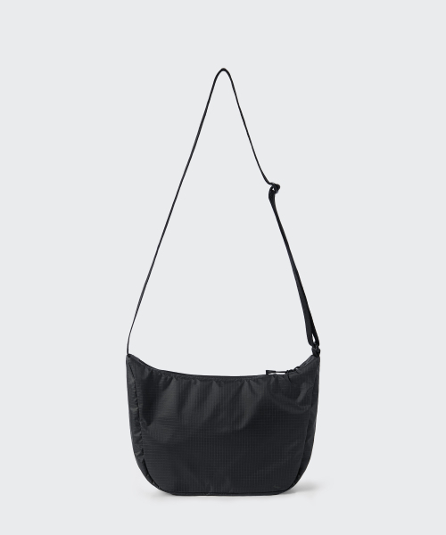 MUSINSA STANDARD（ムシンサスタンダード）の「[シティレジャー] リップストップコンパクトクロスバッグ [ブラック]（メッセンジャーバッグ・レディース・その他・FREE）」の9枚目の写真