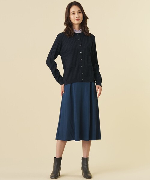 J.PRESS Ladies(J.プレス レディス)の「【人気定番アイテム】KNIT BASIC クルーネック カーディガン(カーディガン/ボレロ・レディース・イエロー系/ネイビー系/ベージュ系/ライトグレー系1・SMALL)」の7枚目の写真