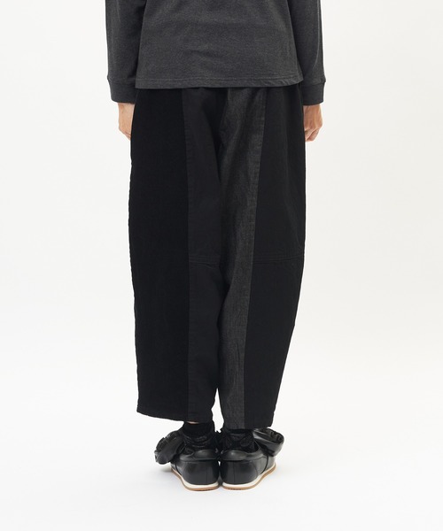 gomme(ゴム)の「切替デニムパンツ(デニムパンツ・レディース・ブラック/インディゴブルー・MEDIUM)」の5枚目の写真