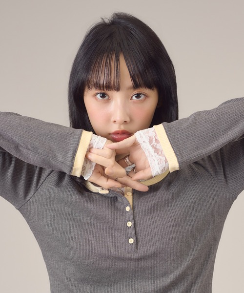 apres jour mignon(アプレジュールミニョン)の「配色ヘンリーリンガー長袖トップス(Tシャツ/カットソー・レディース・イエロー/チャコールグレー/ブルー系その他/ブルー/ピンク・LARGE/フリー)」の12枚目の写真