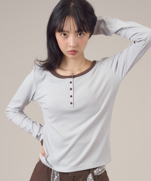 apres jour mignon(アプレジュールミニョン)の「配色ヘンリーリンガー長袖トップス(Tシャツ/カットソー・レディース・イエロー/チャコールグレー/ブルー系その他/ブルー/ピンク・LARGE/フリー)」の14枚目の写真