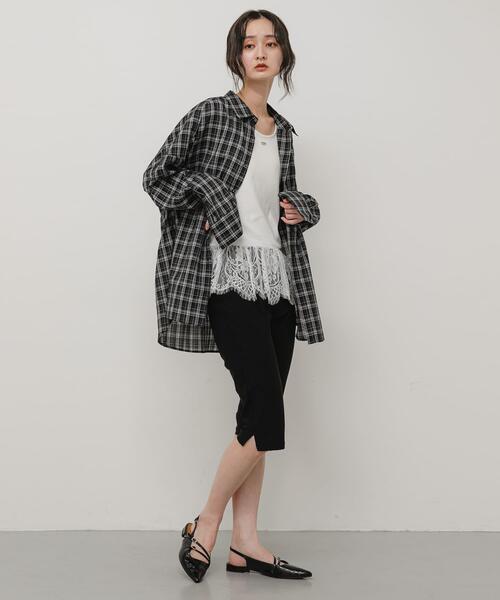 SENSE OF PLACE by URBAN RESEARCH（センスオブプレイスバイアーバンリサーチ）の「2WAYティアードフリルレーストップ（タンクトップ・レディース・オフホワイト/ブラック・ONE）」の6枚目の写真