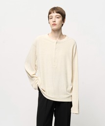 Juha（ユハ）の「SOFT PILE CROPPED HENLEY（Tシャツ/カットソー）」