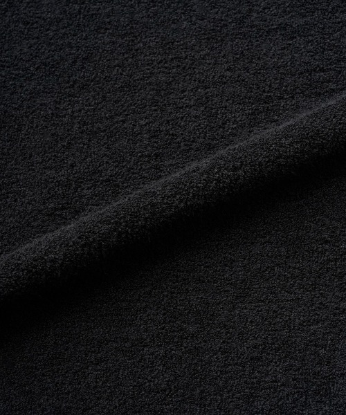 Juha(ユハ)の「SOFT PILE CROPPED HENLEY(Tシャツ/カットソー・メンズ・ブラック/アイボリー/グレイッシュベージュ・4/3)」の17枚目の写真