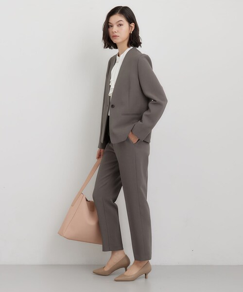THE SHOP TK （ザ ショップ ティーケー ）の「【セットアップ可】美脚ラインですっきり見え テーパードパンツ（その他パンツ・レディース・スミクロ/ブラウン系その他・12/13）」の15枚目の写真
