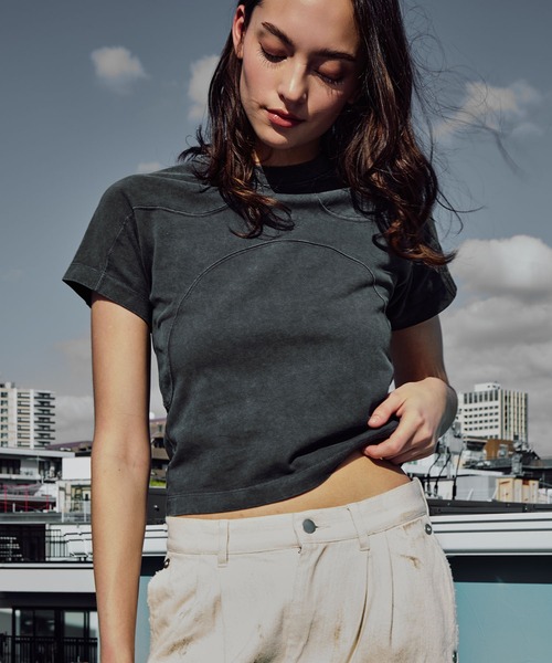 CONZ(コンズ)の「panel short sleeve tee(Tシャツ/カットソー・レディース・ブラック/ダークグレー・1/0/2)」の15枚目の写真