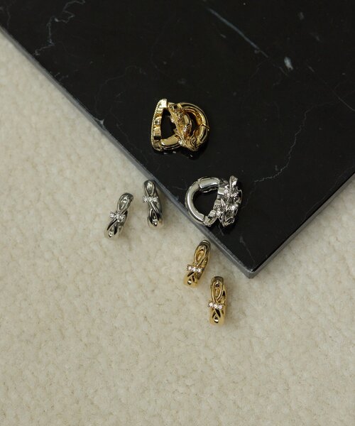 ear PAPILLONNER(イアパピヨネ)の「《WEB&一部店舗限定》バネ式ミニイヤリング/イヤーカフ(イヤリング・レディース・シルバー系その他/ゴールド系その他/シルバー系その他2/ゴールド系その他2・FREE)」の16枚目の写真