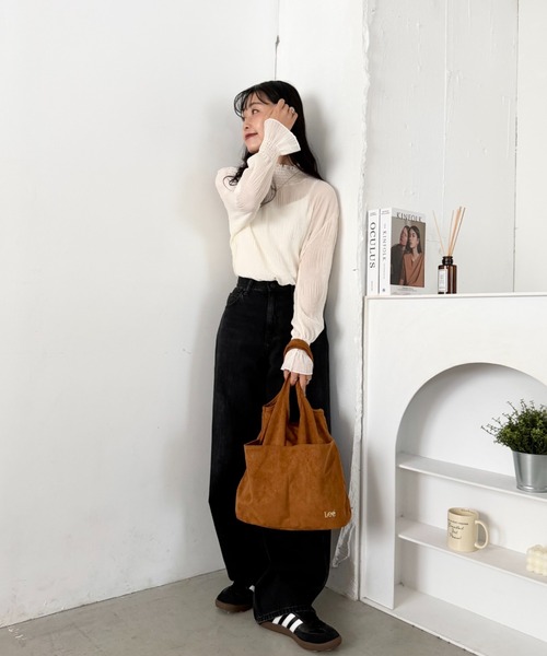 Lee(リー)の「Lee.スエード ワンショルダーバッグ.トートバッグ.ユニセックス.大容量.軽量.ユニセックス.秋冬(ショルダーバッグ・レディース・ダークブラウン/オフホワイト/ブラウン/ブラック・FREE)」の5枚目の写真