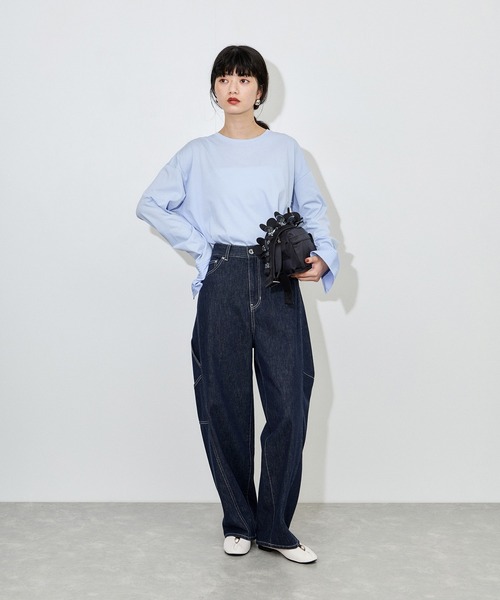 ADAM ET ROPE'(アダムエロペ)の「タックフラットシューズ(パンプス・レディース・ホワイト/ブラック・23.5/23/24.5/24)」の6枚目の写真