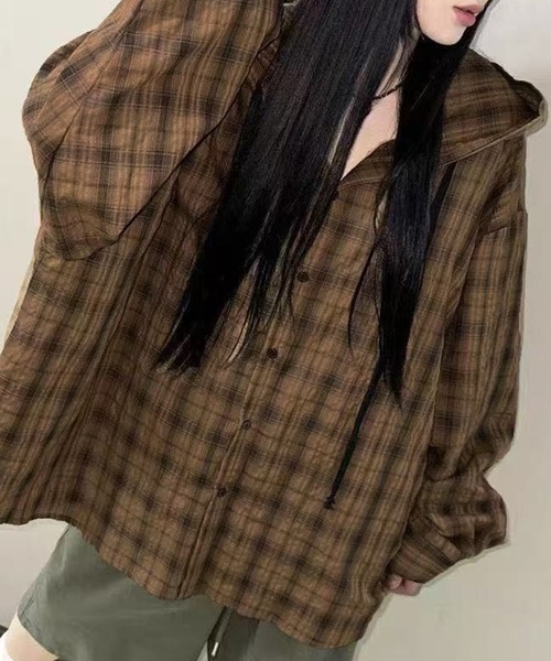 shyam inspiration(シャムインスピレーション)の「ドロップショルダー チェックフードシャツ(シャツ/ブラウス・レディース・チャコールグレー/ホワイト/ブルー/ブラウン・F)」の10枚目の写真
