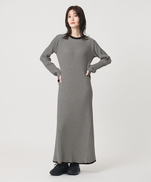 BEAUTY&YOUTH UNITED ARROWS(ビューティーアンドユースユナイテッドアローズ)の「【WEB限定 Wardrobe DAILY MINIMAL】リブニット フレアワンピース(ワンピース・レディース・その他1/レッド/ネイビー/ブラック・M/S)」の4枚目の写真