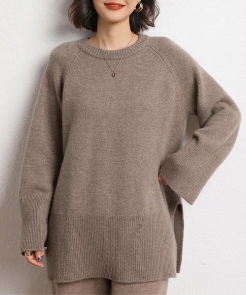 ReRe(リリ)の「サイドスリットオーバーサイズニットトップス(ニット/セーター・レディース・グレイッシュベージュ/ベージュ/オフホワイト/ブラック・FREE)」の12枚目の写真