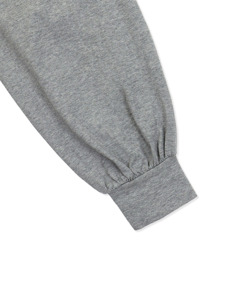 Yuje(ユジェ)の「PUFF SLEEVE TOP (3color,3size)(Tシャツ/カットソー・レディース・ブラック/ライトグレー/ピンクベージュ・SMALL/MEDIUM/X-SMALL)」の12枚目の写真