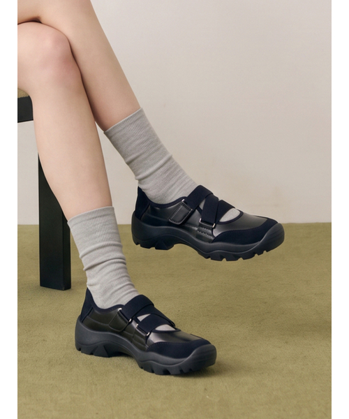 APTO（アプト）の「KISHE スニーカー AINK004（スニーカー・レディース・ブラック・24.5cm/25cm/23.5cm/24cm/23cm）」の3枚目の写真