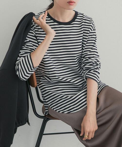 URBAN RESEARCH DOORS(アーバンリサーチドアーズ)の「コットンラウンドヘムカットソー(Tシャツ/カットソー・レディース・ホワイト系その他/オフホワイト・SMALL/MEDIUM)」の2枚目の写真