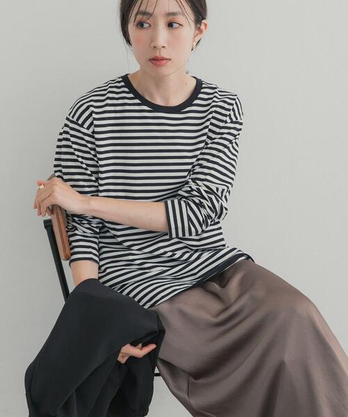 URBAN RESEARCH DOORS(アーバンリサーチドアーズ)の「コットンラウンドヘムカットソー(Tシャツ/カットソー・レディース・ホワイト系その他/オフホワイト・SMALL/MEDIUM)」の13枚目の写真
