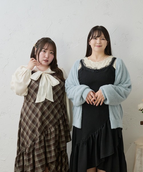 Louiosy(ルオシー)の「【Louiosy】【大きいサイズ】レースデザインアシメフリルマーメイドキャミワンピース(ワンピース・レディース・ブラック/ベージュ/ブラウン系その他・LL/4L/3L)」の5枚目の写真