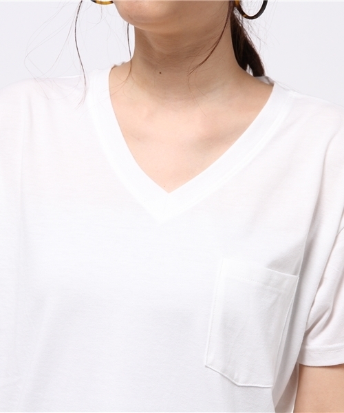 VENCEEXCHANGE（ヴァンスエクスチェンジ）の「ベーシックTシャツ  （Tシャツ/カットソー・レディース・オフホワイト/グレー/コーラル/ブラック/ダークオリーブ・MEDIUM）」の9枚目の写真