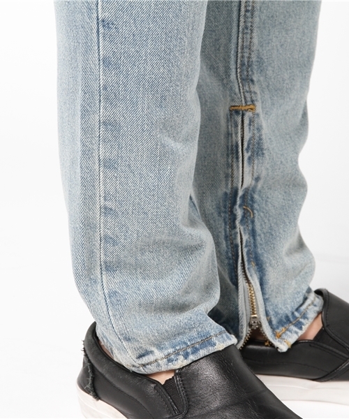WEGO(ウィゴー)の「WEGO/クラッシュZIPスキニーデニム(デニムパンツ・メンズ・ライトインディゴブルー・LARGE/MEDIUM)」の9枚目の写真