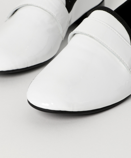 Repetto(レペット)の「Repetto ラバーソールダンスシューズ / MAESTRO(ドレスシューズ・レディース・ホワイト・38/36/37)」の4枚目の写真