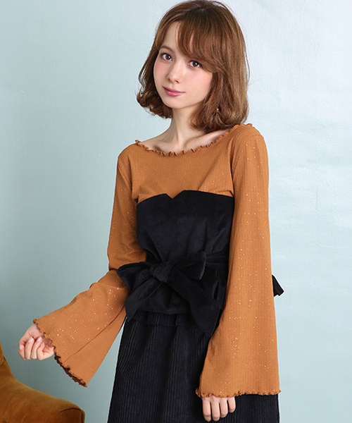 one after another NICE CLAUP(ワンアフターアナザーナイスクラップ)の「おしゃれなビスチェ付TOPS(Tシャツ/カットソー・レディース・ブラック/マスタード/レンガ・FREE)」の2枚目の写真