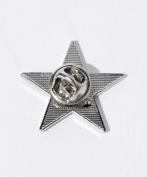 WACKO MARIA（ワコマリア）の「WACKO MARIA / ピンバッジ (THE GUILTY PARTIES)（バッジ・メンズ・ブラック/レッド/ブルー/ホワイト・ONE SIZE）」の10枚目の写真