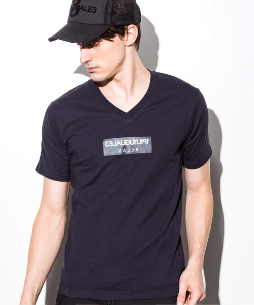 1PIU1UGUALE3 RELAX (ウノピゥウノウグァーレトレ リラックス)の「1PIU1UGUALE3 RELAX(ウノピゥウノウグァーレトレ)ボックスロゴプリント 半袖Tシャツ(Tシャツ/カットソー・メンズ・ネイビー/ブラック/ホワイト・X-LARGE/LARGE/MEDIUM/SMALL/XX-LARGE)」の3枚目の写真