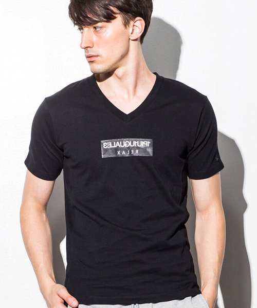 1PIU1UGUALE3 RELAX (ウノピゥウノウグァーレトレ リラックス)の「1PIU1UGUALE3 RELAX(ウノピゥウノウグァーレトレ)ボックスロゴプリント 半袖Tシャツ(Tシャツ/カットソー・メンズ・ネイビー/ブラック/ホワイト・X-LARGE/LARGE/MEDIUM/SMALL/XX-LARGE)」の2枚目の写真