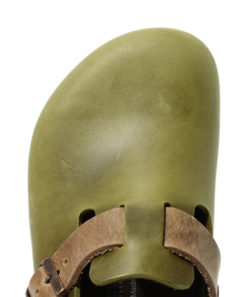 未使用品　BIRKENSTOCK サイズ40 オリーブ　ビルケンシュトック BIRKENSTOCK（サンダル ・ グリーン・カーキ/緑色系）のフリマ