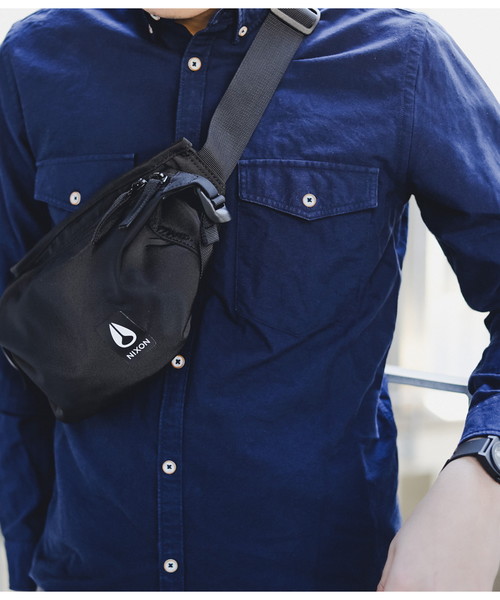 NIXON(ニクソン)の「TRESTLES SMU HIPPACK BAG(ボディバッグ/ウエストポーチ・メンズ・チャコールグレー/ブラック/ブラウン系カモフラージュ/カモフラージュ・FREE)」の10枚目の写真