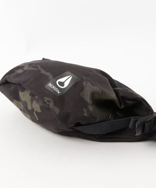 NIXON(ニクソン)の「TRESTLES SMU HIPPACK BAG(ボディバッグ/ウエストポーチ・メンズ・チャコールグレー/ブラック/ブラウン系カモフラージュ/カモフラージュ・FREE)」の6枚目の写真