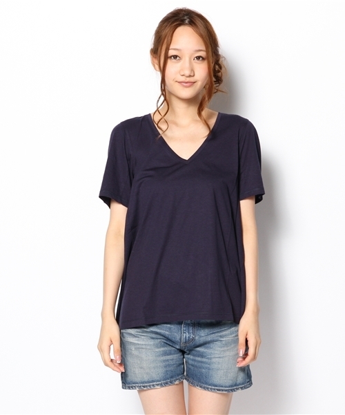 NANO universe(ナノユニバース)の「FF/A-lineカラーTee H/S(Tシャツ/カットソー・レディース・オフホワイト/ライトグレー/ベージュ/チャコール/ネイビー/ブラック/コーラル/イエロー/ブルー/ライトグリーン・FREE)」の11枚目の写真