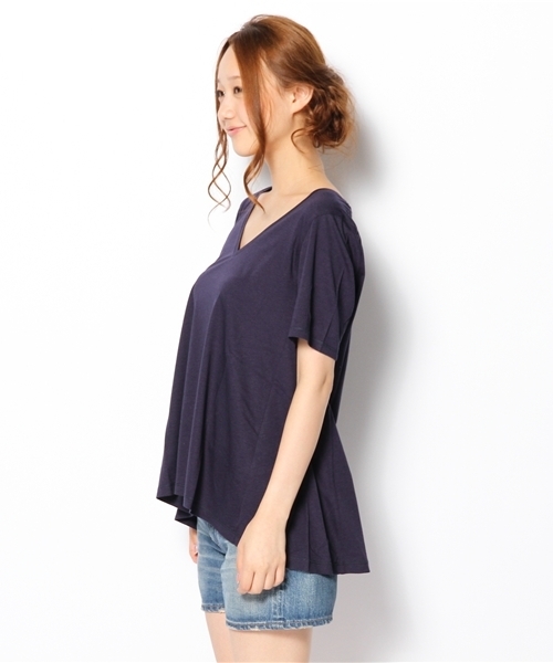 NANO universe(ナノユニバース)の「FF/A-lineカラーTee H/S(Tシャツ/カットソー・レディース・オフホワイト/ライトグレー/ベージュ/チャコール/ネイビー/ブラック/コーラル/イエロー/ブルー/ライトグリーン・FREE)」の12枚目の写真