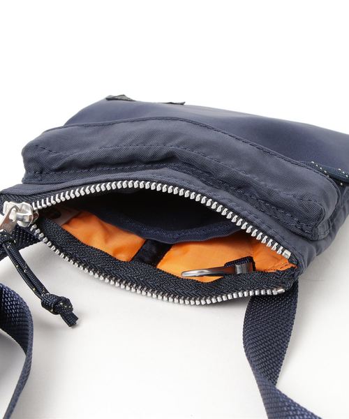 PORTER（ポーター）の「【PORTER】FORCE SHOULDER POUCH（ショルダーバッグ・メンズ・ブラック/ネイビー・FREE）」の4枚目の写真