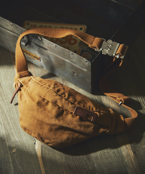 Butler Verner Sails（バトラーヴァーナーセイルス）の「【Butler Verner Sails】反応染めヒップバッグ（ボディバッグ/ウエストポーチ・レディース・ブラック/ネイビー/グリーン/キャメル・FREE）」の4枚目の写真