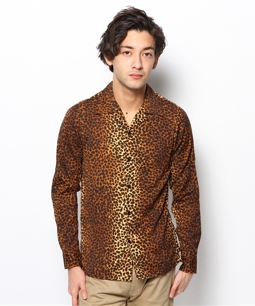 HYSTERIC GLAMOUR（ヒステリックグラマー）の「LEO総柄 長袖ワンナップカラーSH（シャツ/ブラウス・メンズ・ベージュ系その他・SMALL/MEDIUM/LARGE）」の2枚目の写真