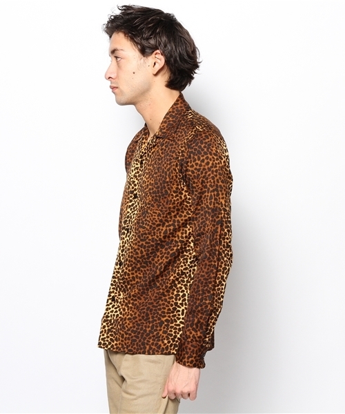 HYSTERIC GLAMOUR（ヒステリックグラマー）の「LEO総柄 長袖ワンナップカラーSH（シャツ/ブラウス・メンズ・ベージュ系その他・SMALL/MEDIUM/LARGE）」の3枚目の写真