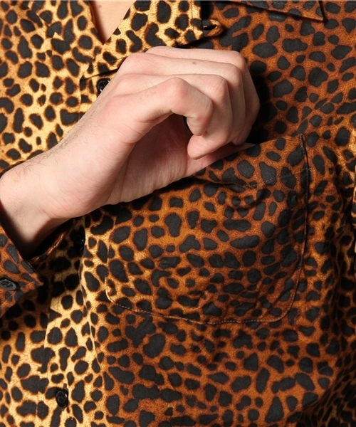 HYSTERIC GLAMOUR（ヒステリックグラマー）の「LEO総柄 長袖ワンナップカラーSH（シャツ/ブラウス・メンズ・ベージュ系その他・SMALL/MEDIUM/LARGE）」の8枚目の写真