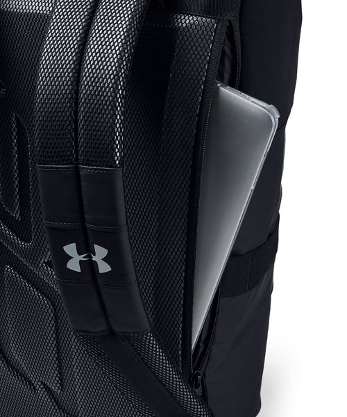 UNDER ARMOUR（アンダーアーマー）の「ユニセックスバスケットボールバックパック / SC30 バックパック 25.5L（バックパック/リュック・メンズ・ブラック・ONESIZE）」の7枚目の写真